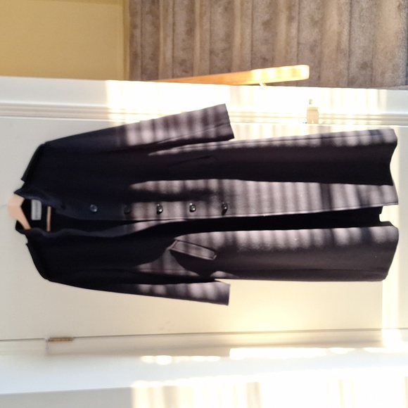 Wool and Cashmere Coat - Picture 2 of 3